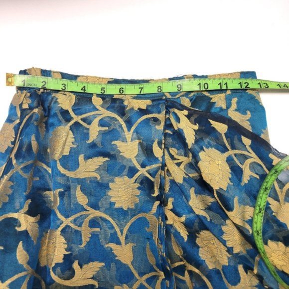 Blue and Gold Saree PRE-PLEATED with Sequin Mirror Accents- NEW ! - Picture 10 of 13